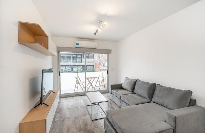 Rent of a bright modern 2-room apartment with a balcony, Palermo Hollywood, Buenos Aires, Argentina